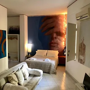 Apartment Artroom Garden